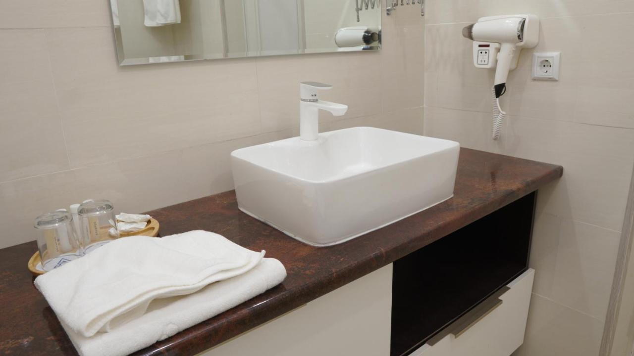 Atrium Hotel Бухара Екстериор снимка