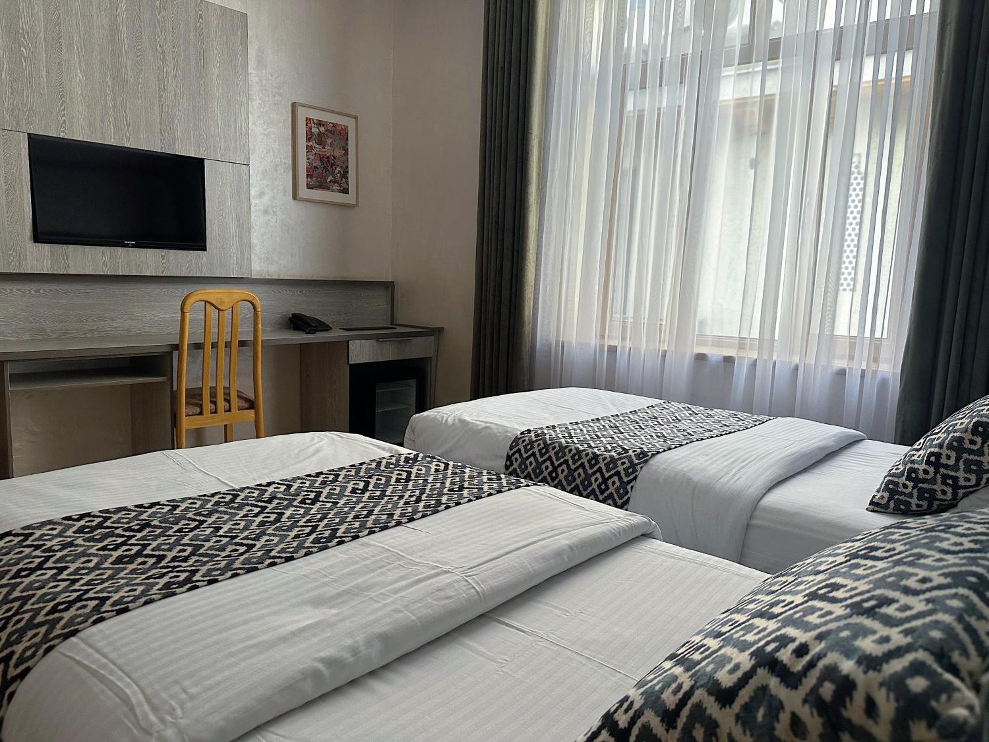 Atrium Hotel Бухара Екстериор снимка